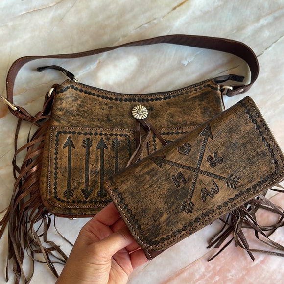 AMERICAN WEST | Cross My Heart Tri-Fold Wallet - Picture 8 of 8